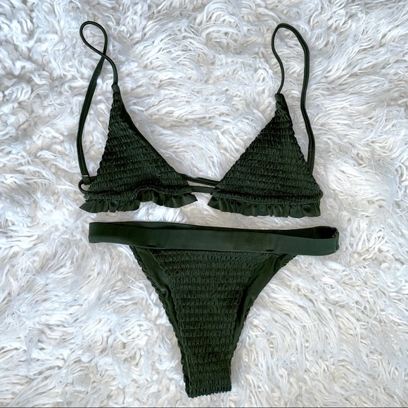 ‼️NWOT‼️ Ruffles Bralette Smocked Bikini ArmyGreen - Picture 3 of 6